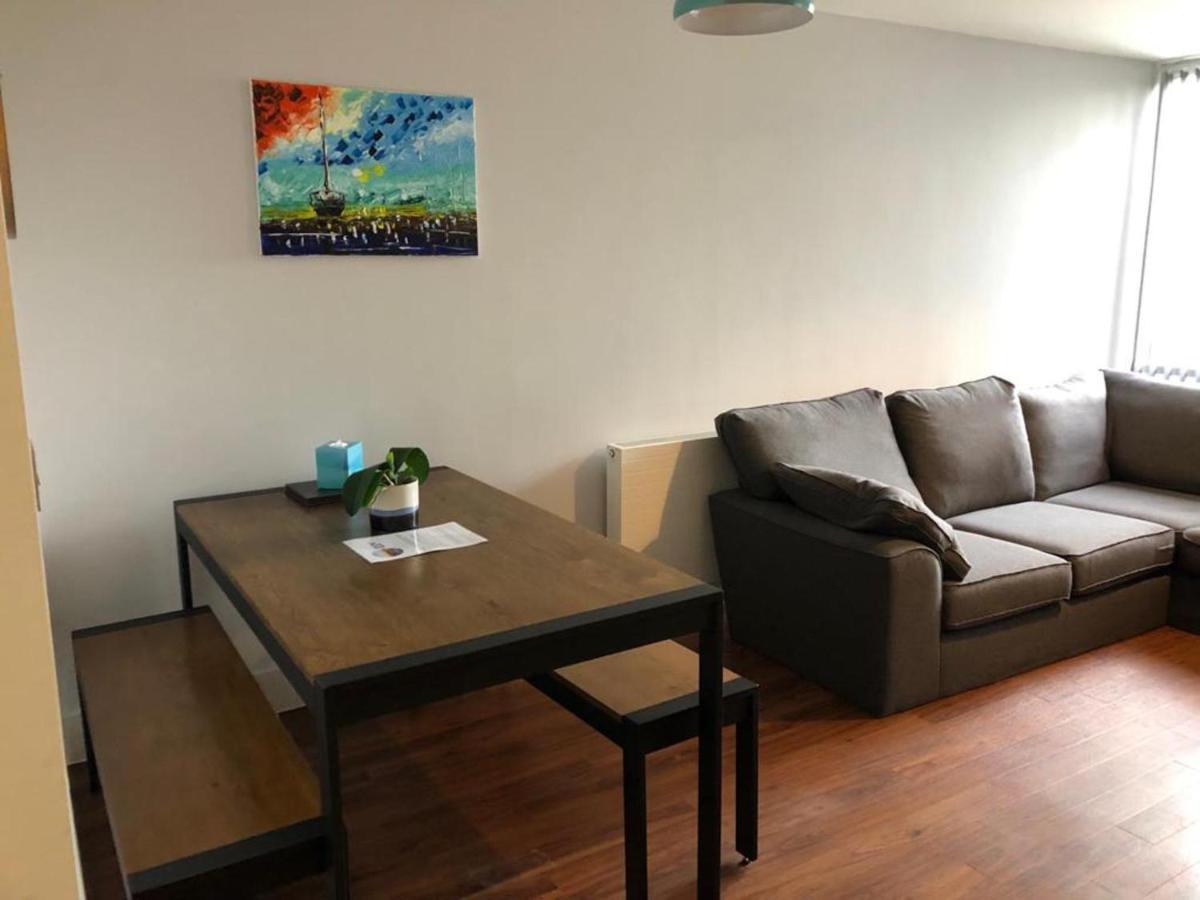 Charming 2-Bed Apartment In Christchurch Christchurch  Luaran gambar