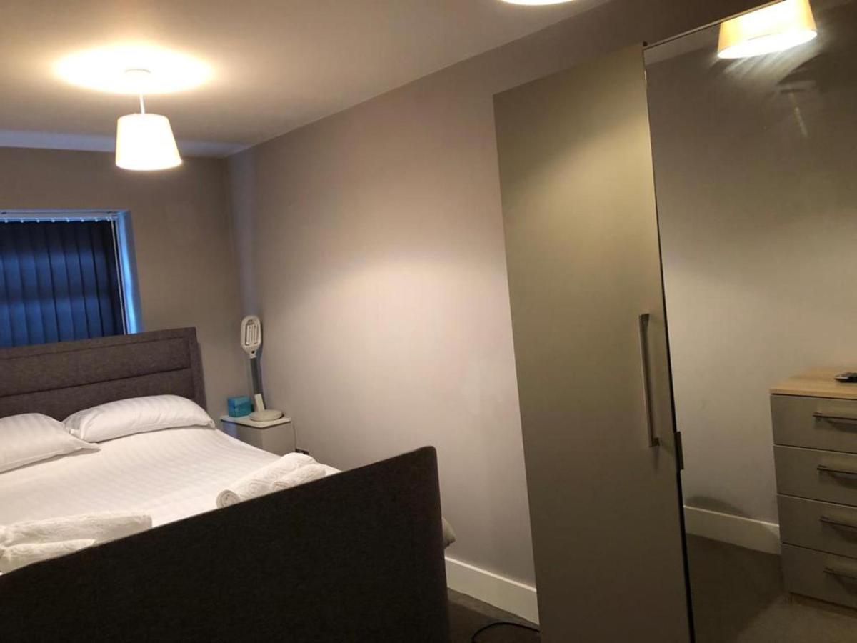 Charming 2-Bed Apartment In Christchurch Christchurch  Luaran gambar