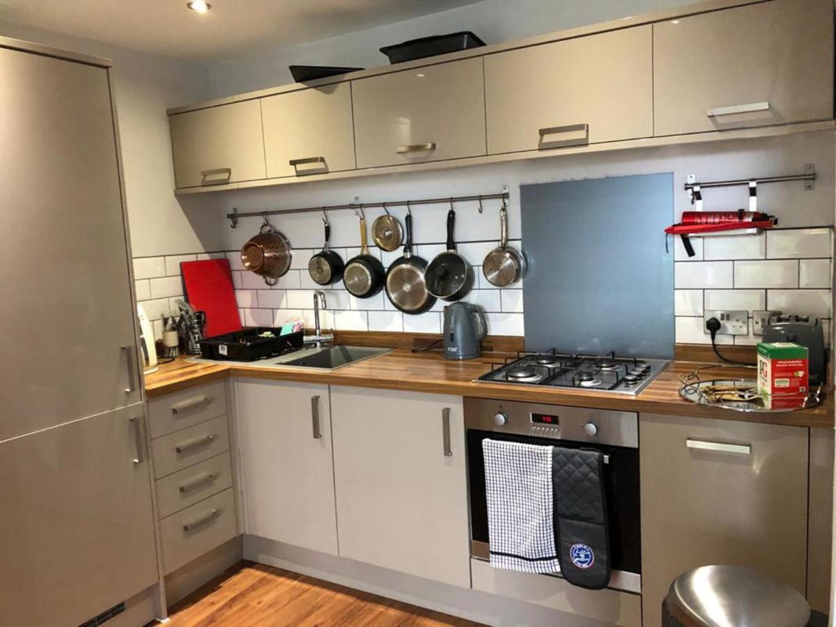Charming 2-Bed Apartment In Christchurch Christchurch  Luaran gambar